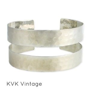 Silver Hammered Double Band Armband